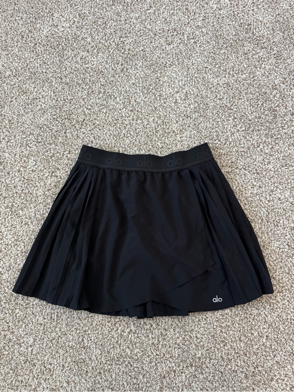 ALO Yoga Black Pleated Skort